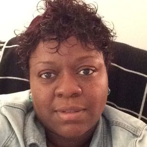 Meet your Posher, Latisha